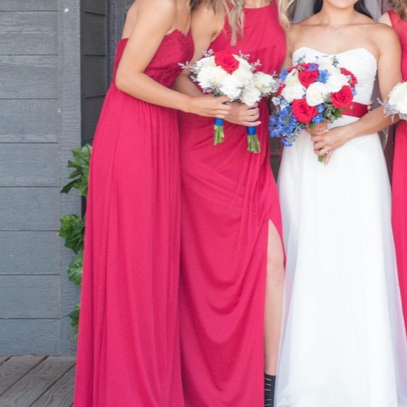 Red David’s bridal cutout lace dress - Picture 4 of 4